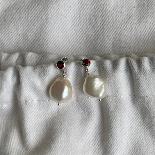 Red Garnet and Freshwater Pearl Earrings 